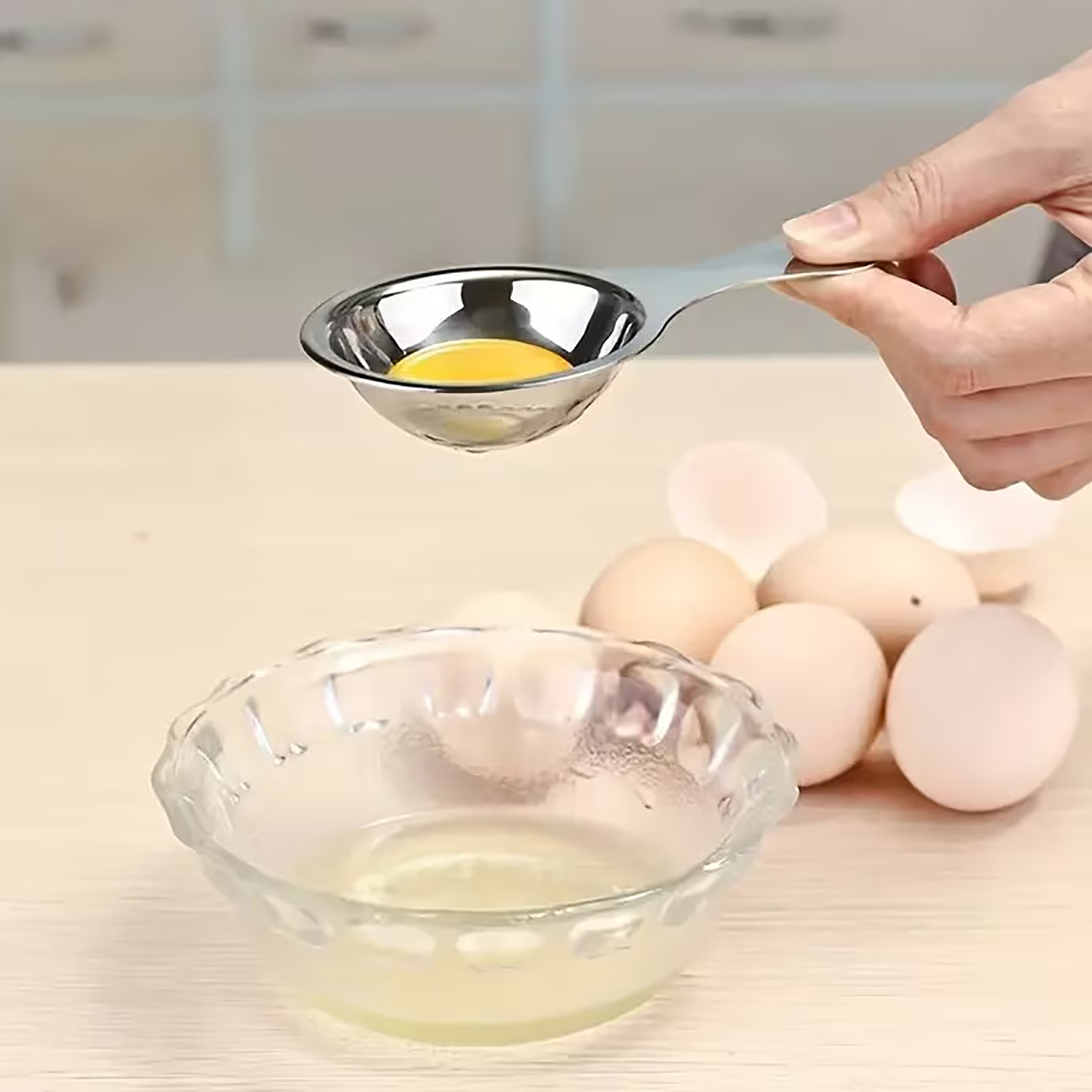 Egg Separator Tool - Edelstahl Eierrührer und Eigelb-Trenner Küchen-Backwerkzeug Leicht